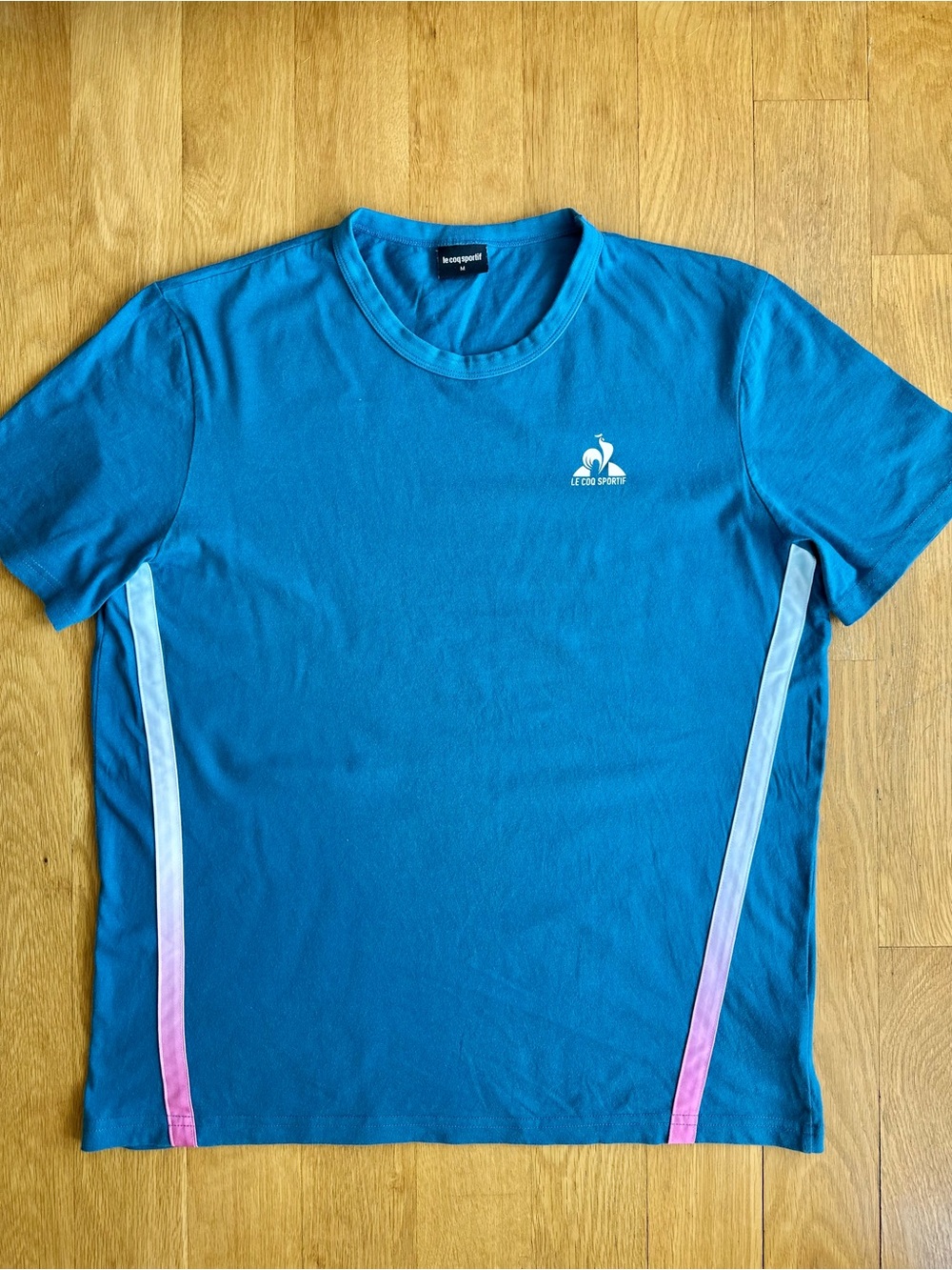Le Coq Sportif Men's Teal Crewneck T-Shirt with Gradient Side Stripes